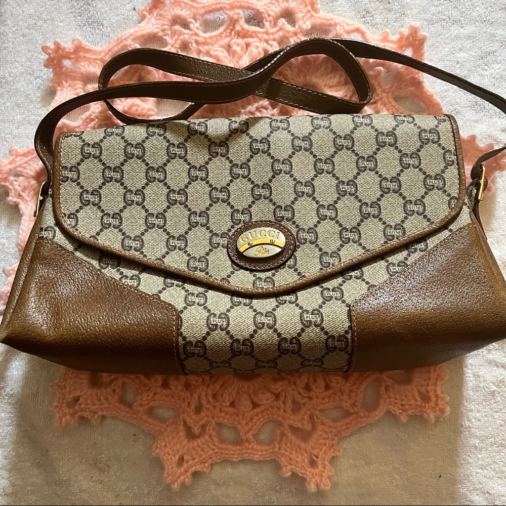 Authentic Vintage Gucci Plus Crossbody Sling Bag